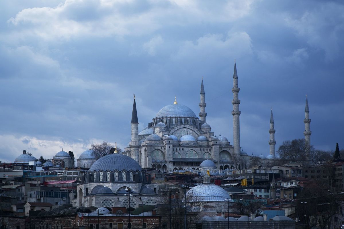 Top 10  Captivating Reasons to Visit Istanbul (Turkey) 