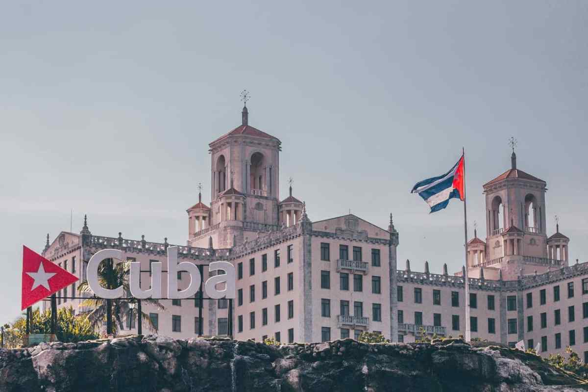 11 REASONS TO VISIT THE BEAUTIFUL&nbsp;CUBA